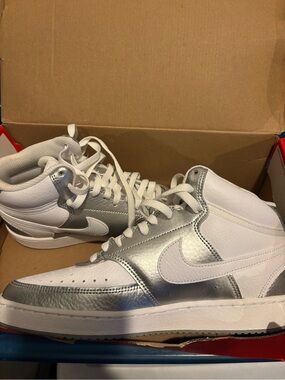 New NIKE COURT VISION MID METALLIC GRAY SIZE / white 9.5 OG BOX wmns